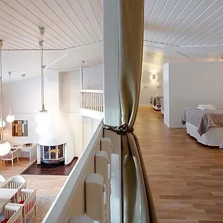 Lapland Bear's 4*