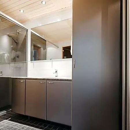 Lapland Bear's 4*